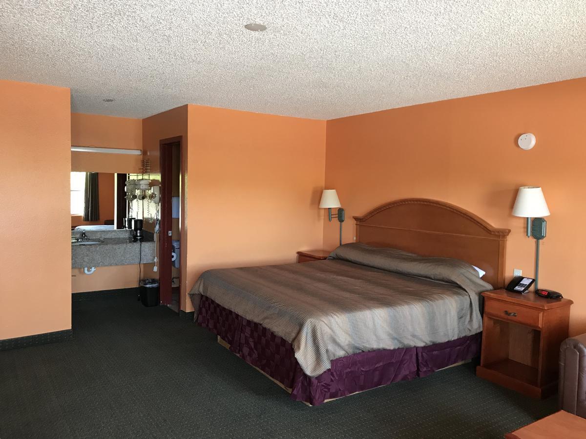 American Inn Cleburne Eksteriør bilde